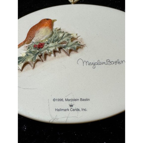 Keepsake Christmas Ornament Set By Marjolein Bastin Christmas Bunny/Holly Basket - Picture 9 of 10